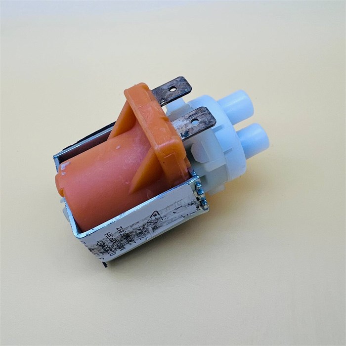 Помпа (насос) 608761 Б/У для парогенератора Bosch Siemens 608761-бу - фото 589628