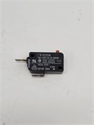 V-5220Q-Б/У Микропереключатель 2-х контактный для микроволновой печи V-5220Q-Б/У