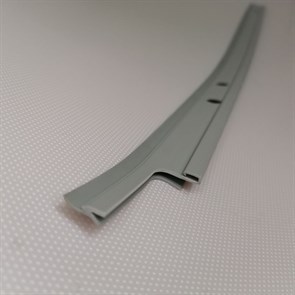 Уплотнитель двери посудомоечной машины, нижний  Haier HDWE14-094RV 0120300100