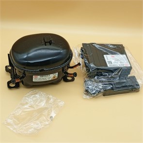 C90000526 Компрессор инверторный WNTZ130.15 (196W) с платой для холодильника Ariston, Indesit C90000526