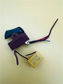 Кнопка переключения режимов потока воздуха Б/У для фена REDMOND RF-CB526 RTS17476000008531576-бу