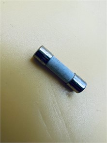 17470000009107 Предохранитель для микроволновой печи Midea AM820CMF 17470000009107