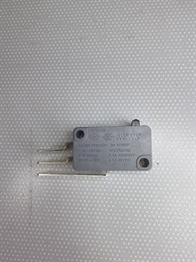 Микропереключатель Б/У для посудомоечной машины 5A 125/250 V 125/250 VAC TEKA DFI 74950 RTS174760000080542бу